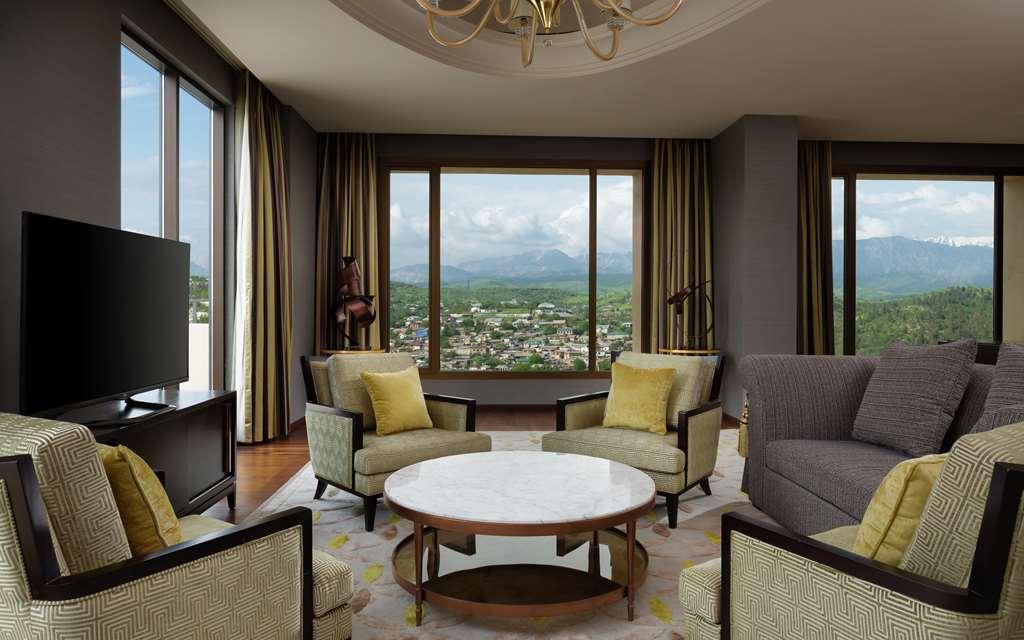 Hilton Dushanbe Room photo